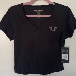 True Religion Black Short Sleeve V-Neck Tee with Rhinestone Horseshoe